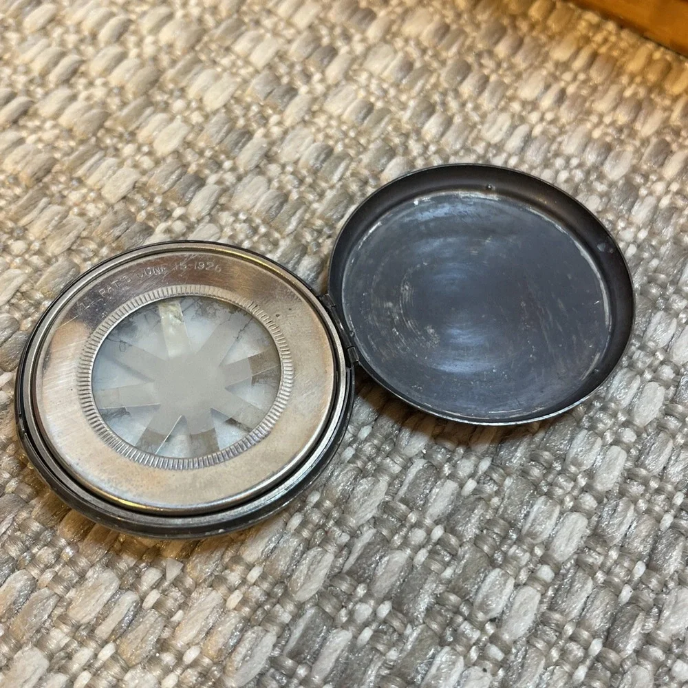 Vintage Ornate Silver Tone‎ Trinket Pill Box Hammered Metal Shield Design